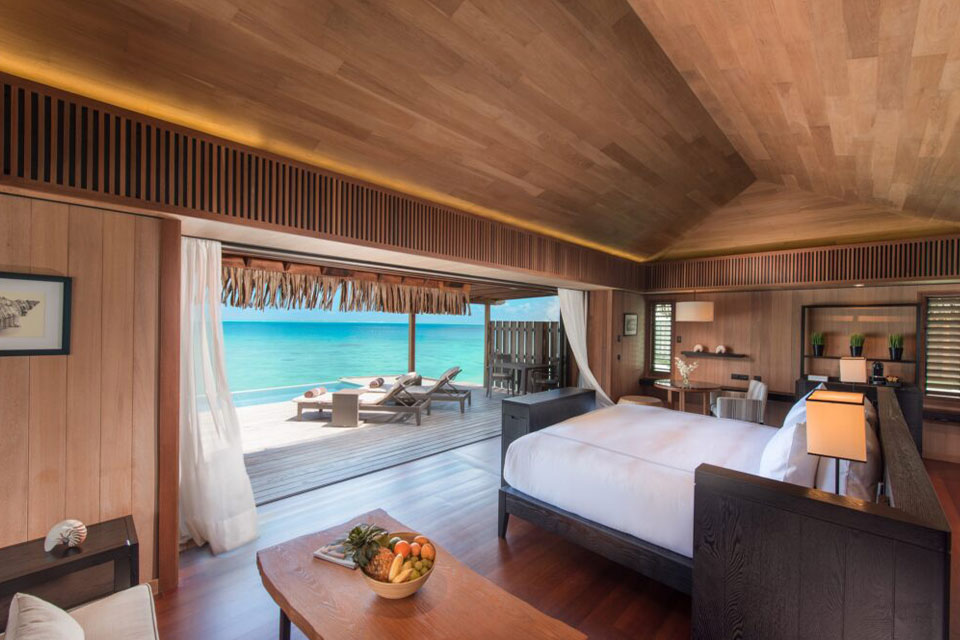 bob conrad bora nui overwater pool villa interior©conrad bora bora nui 1024x683