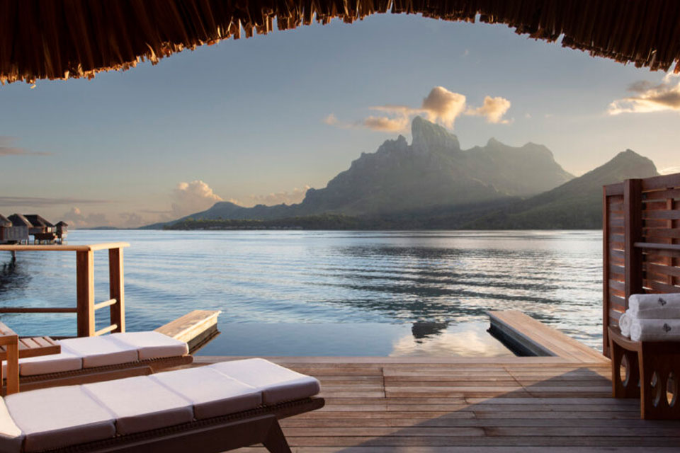 bob four seasons new overwater©four seasons 8 1 1024x576