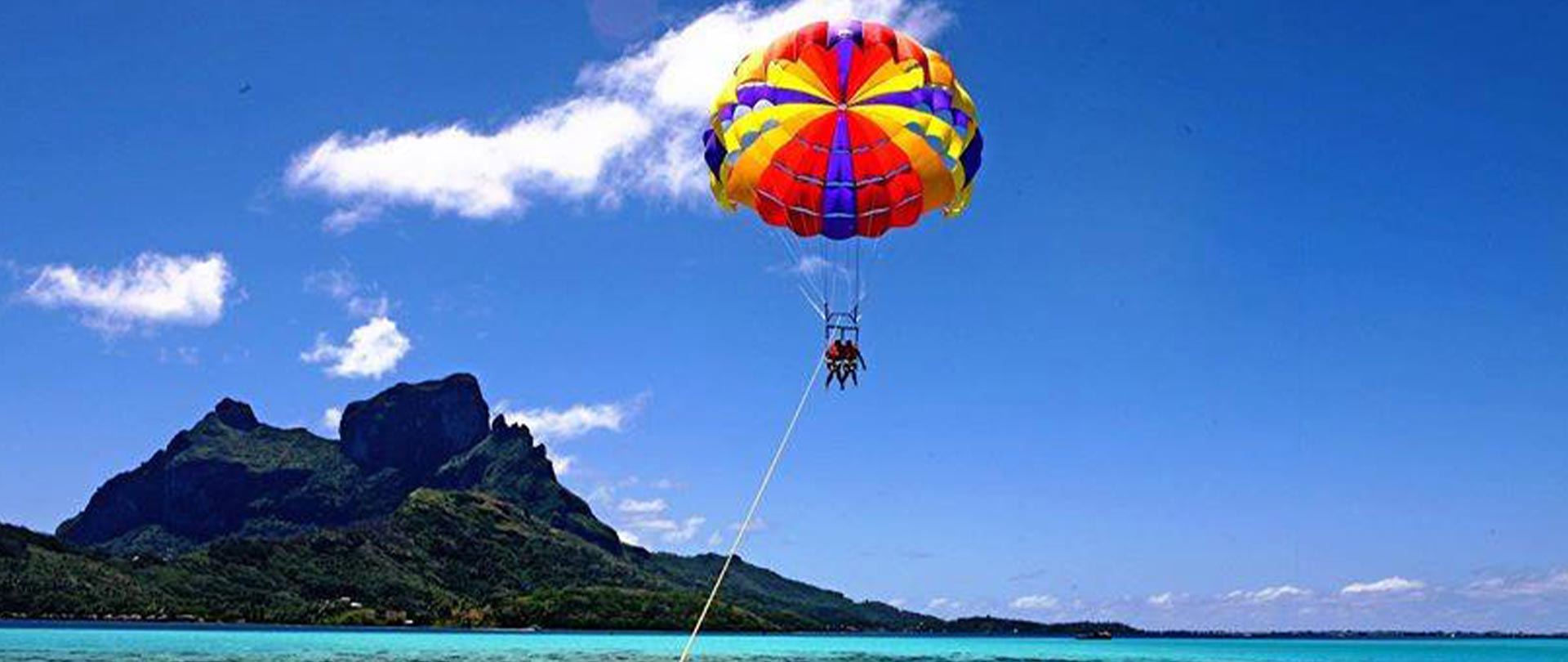 Tahiti Travel Services - Parachute ascentionnel - bora bora parasail©boraparasail h