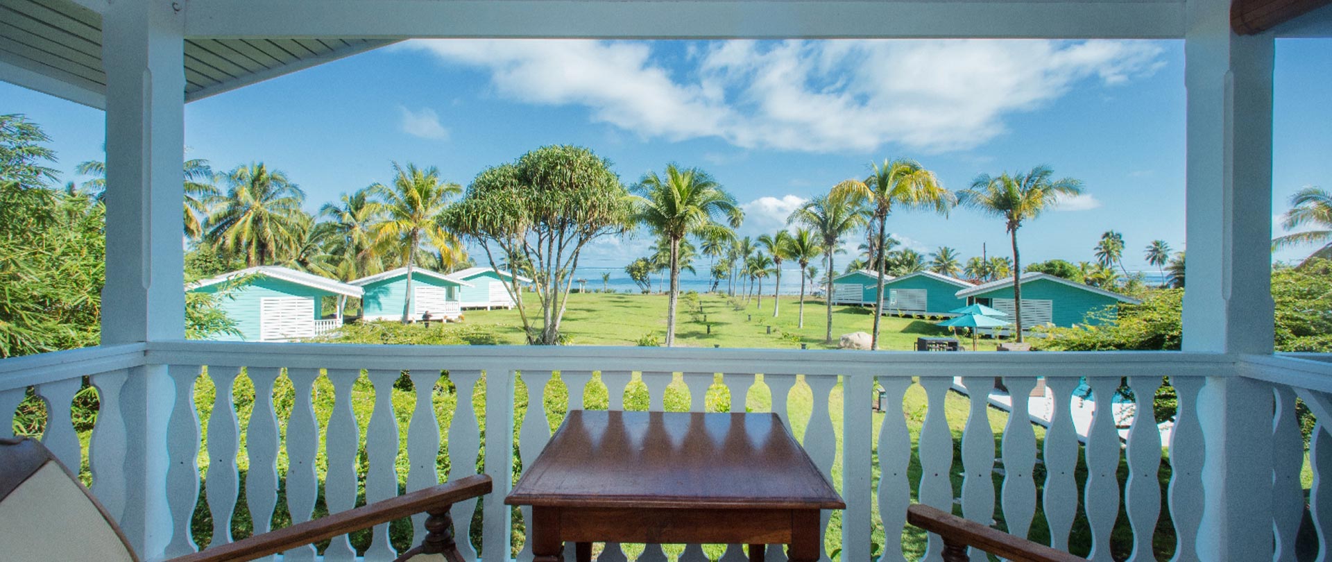 Tahiti Travel Services - Hôtel raiatea lodge @ gregoire le bacon h