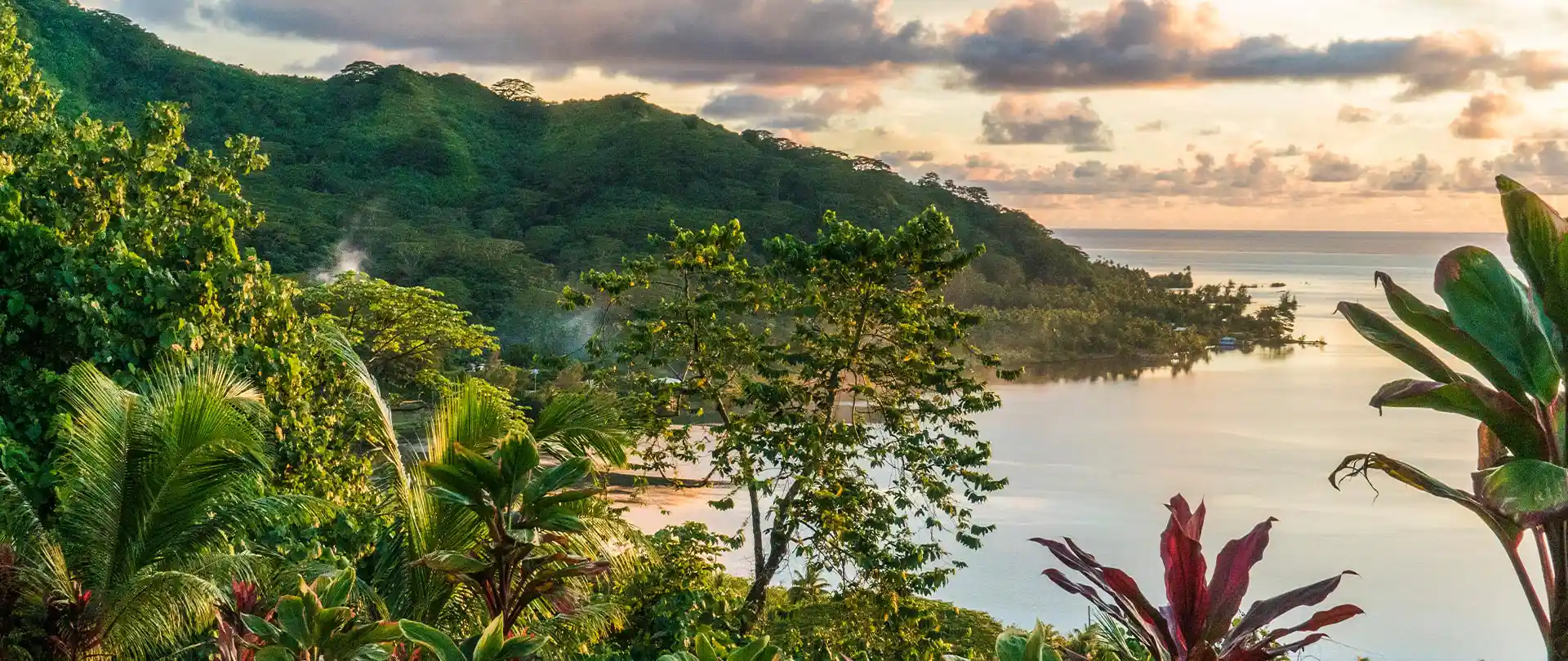 Mountain view at Apatoa Beach & Garden Village