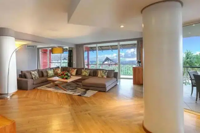 Tahiti Lagoon Resort presidential suite